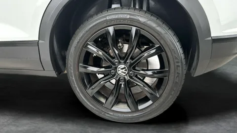 Thumbnail image for the Volkswagen T-Roc 1.5 TSI EVO Black Edition   DSG