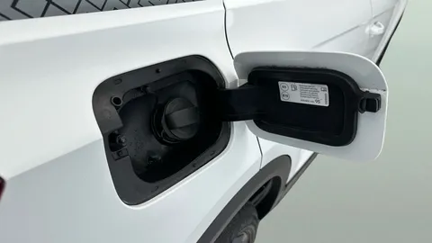 Thumbnail image for the Volkswagen T-Roc 1.5 TSI EVO Black Edition   DSG