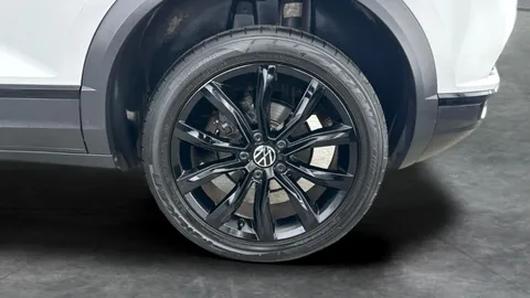 Thumbnail image for the Volkswagen T-Roc 1.5 TSI EVO Black Edition   DSG