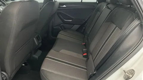 Thumbnail image for the Volkswagen T-Roc 1.5 TSI EVO Black Edition   DSG