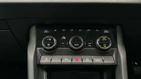 Thumbnail image for the Škoda Karoq 1.5 TSI ACT SE L