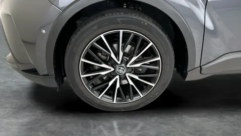 Thumbnail image for the Toyota C-HR 1.8 VVT-h Excel    CVT