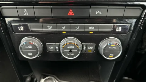 Thumbnail image for the Volkswagen T-Roc 1.5 TSI EVO Black Edition   DSG