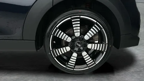 Thumbnail image for the Mini Hatch 1.5 Cooper Exclusive   Steptronic