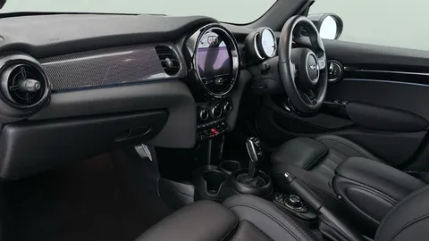 Thumbnail image for the Mini Hatch 1.5 Cooper Exclusive   Steptronic