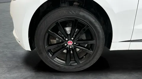 Thumbnail image for the Jaguar F-Pace 2.0 D180 R-Sport   AWD