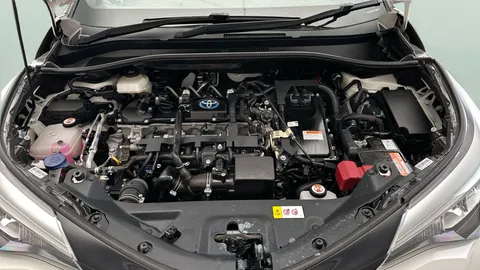 Thumbnail image for the Toyota C-HR 1.8 VVT-h GPF Design    CVT