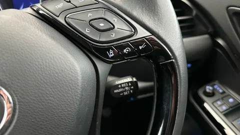 Thumbnail image for the Toyota C-HR 1.8 VVT-h GPF Design    CVT