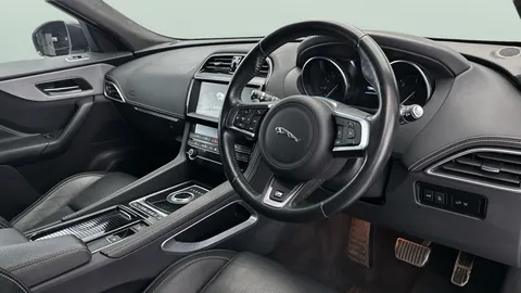 Thumbnail image for the Jaguar F-Pace 2.0 D180 R-Sport   AWD