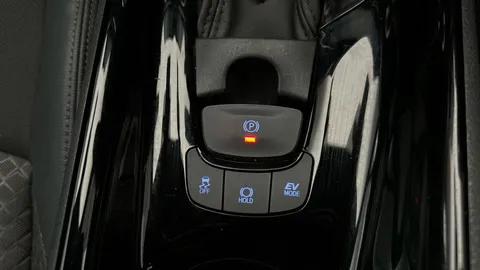 Thumbnail image for the Toyota C-HR 1.8 VVT-h GPF Design    CVT