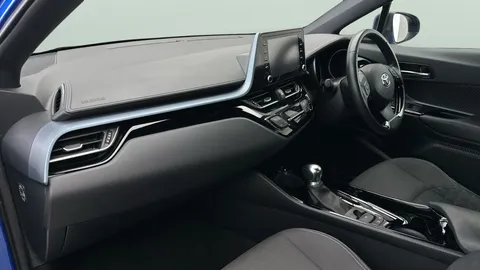 Thumbnail image for the Toyota C-HR 1.8 VVT-h Design    CVT