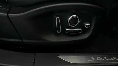 Thumbnail image for the Jaguar I-Pace 400 90kWh HSE Black   4WD