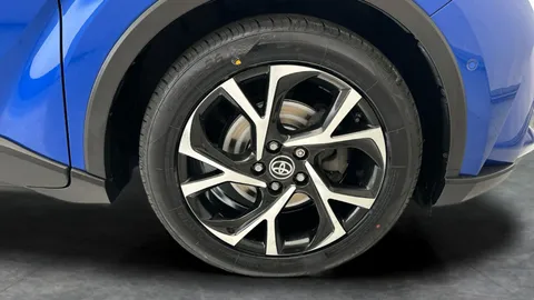 Thumbnail image for the Toyota C-HR 1.8 VVT-h Design    CVT