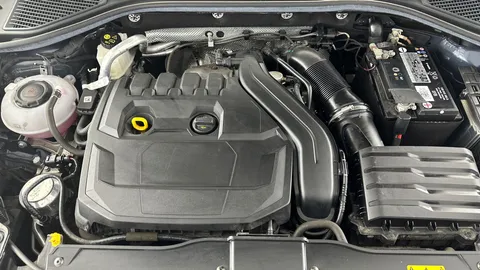 Thumbnail image for the Volkswagen T-Roc 1.5 TSI GPF EVO R-Line   DSG