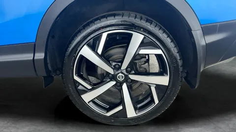 Thumbnail image for the Nissan Qashqai 1.3 DIG-T Tekna   DCT
