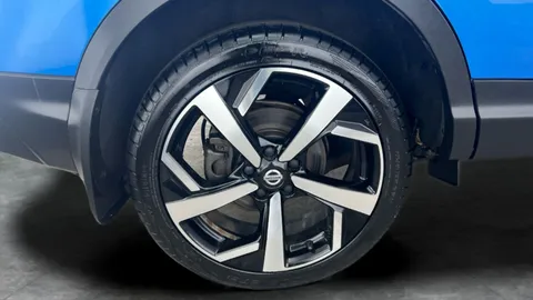 Thumbnail image for the Nissan Qashqai 1.3 DIG-T Tekna   DCT