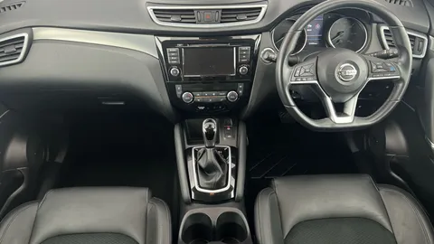 Thumbnail image for the Nissan Qashqai 1.3 DIG-T Tekna   DCT