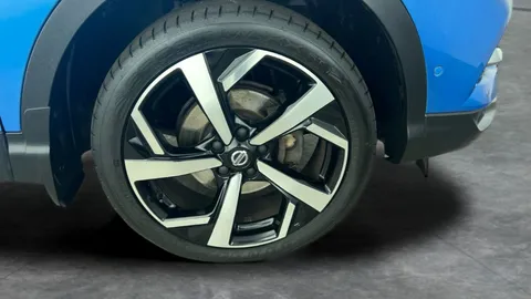 Thumbnail image for the Nissan Qashqai 1.3 DIG-T Tekna   DCT