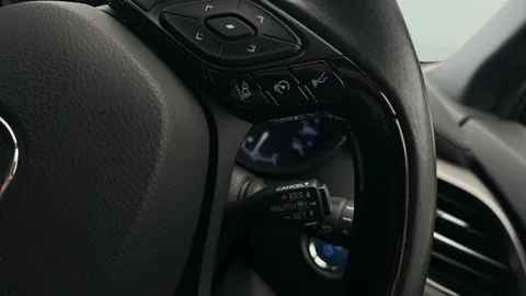 Thumbnail image for the Toyota C-HR 1.8 VVT-h GPF Icon    CVT