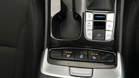 Thumbnail image for the Hyundai Tucson 1.6 T-GDi MHEV Premium    DCT