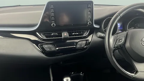 Thumbnail image for the Toyota C-HR 1.8 VVT-h Design    CVT