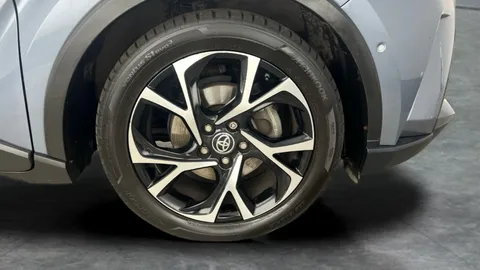Thumbnail image for the Toyota C-HR 1.8 VVT-h Design    CVT