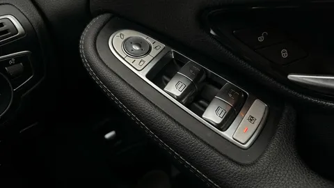 Thumbnail image for the Mercedes-Benz C-Class 2.0 C300de 13.5kWh Sport Edition   Plug-in  G-Tronic+