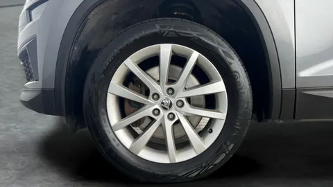 Thumbnail image for the Škoda Kodiaq 2.0 TDI SE   DSG 4WD   (7 Seat)