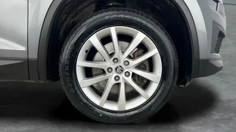 Thumbnail image for the Škoda Kodiaq 2.0 TDI SE   DSG 4WD   (7 Seat)