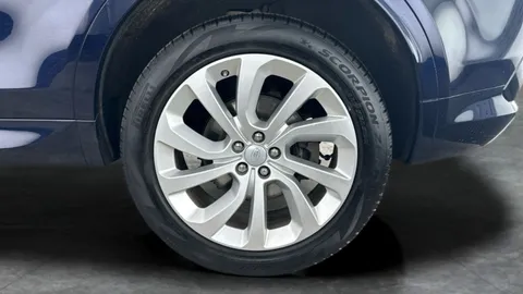 Thumbnail image for the Land Rover Discovery Sport 2.0 P250 MHEV R-Dynamic HSE   4WD