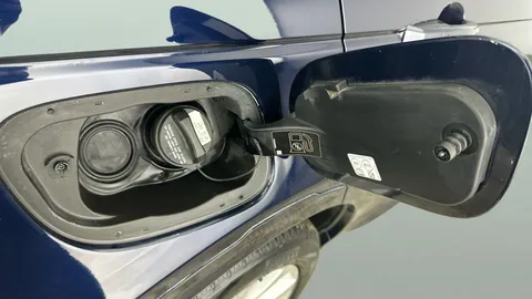 Thumbnail image for the Land Rover Discovery Sport 2.0 P250 MHEV R-Dynamic HSE   4WD