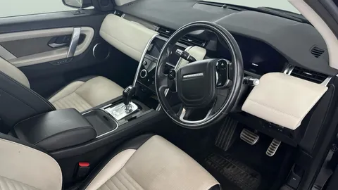 Thumbnail image for the Land Rover Discovery Sport 2.0 P250 MHEV R-Dynamic HSE   4WD