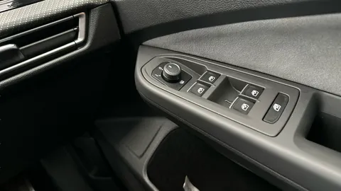 Thumbnail image for the Volkswagen Golf 1.5 eTSI MHEV R-Line    DSG