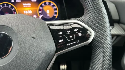 Thumbnail image for the Volkswagen Golf 1.5 eTSI MHEV R-Line    DSG