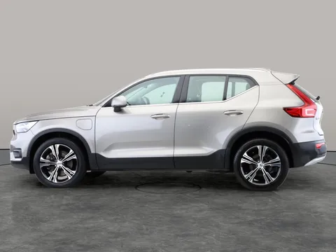 Thumbnail image for the Volvo XC40 1.5h T5 Twin Engine Recharge 10.7kWh Inscription   Plug-in
