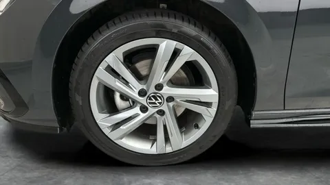 Thumbnail image for the Volkswagen Golf 1.5 eTSI MHEV R-Line    DSG