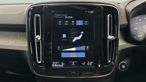 Thumbnail image for the Volvo XC40 1.5h T5 Twin Engine Recharge 10.7kWh Inscription   Plug-in