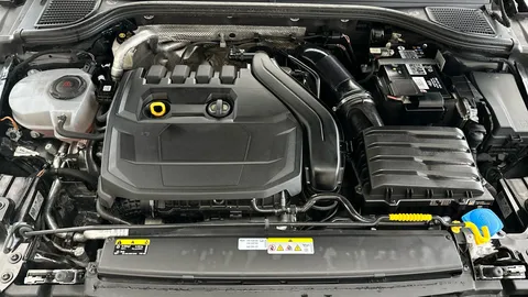 Thumbnail image for the Volkswagen Golf 1.5 eTSI MHEV R-Line    DSG