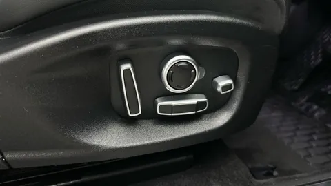 Thumbnail image for the Jaguar I-Pace 400 90kWh HSE Black   4WD