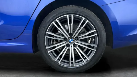 Thumbnail image for the BMW 3 Series 2.0 330e 12kWh M Sport   Plug-in