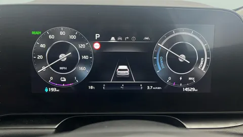Thumbnail image for the Kia Niro 64.8kWh 4