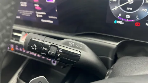Thumbnail image for the Kia Niro 64.8kWh 4