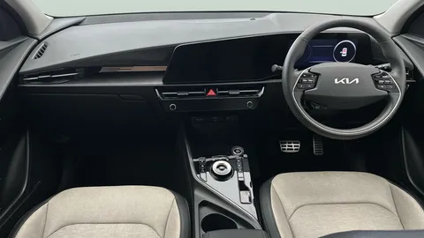 Thumbnail image for the Kia Niro 64.8kWh 4