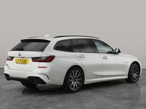 Thumbnail image for the BMW 3 Series 2.0 330e 12kWh M Sport Touring  Plug-in