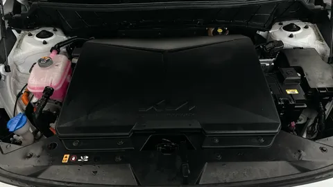 Thumbnail image for the Kia Niro 64.8kWh 4