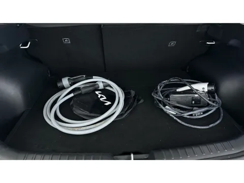 Thumbnail image for the Kia Niro 64.8kWh 4