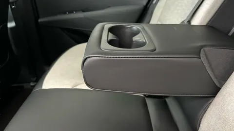 Thumbnail image for the Kia Niro 64.8kWh 4