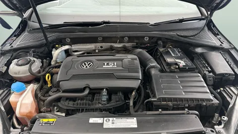 Thumbnail image for the Volkswagen Golf 2.0 TSI R   DSG 4Motion