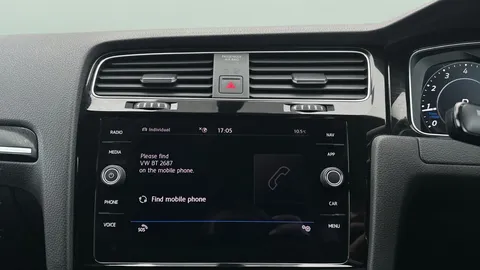 Thumbnail image for the Volkswagen Golf 2.0 TSI R   DSG 4Motion