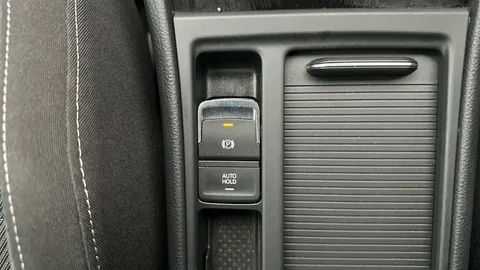 Thumbnail image for the Volkswagen Golf 2.0 TSI R   DSG 4Motion